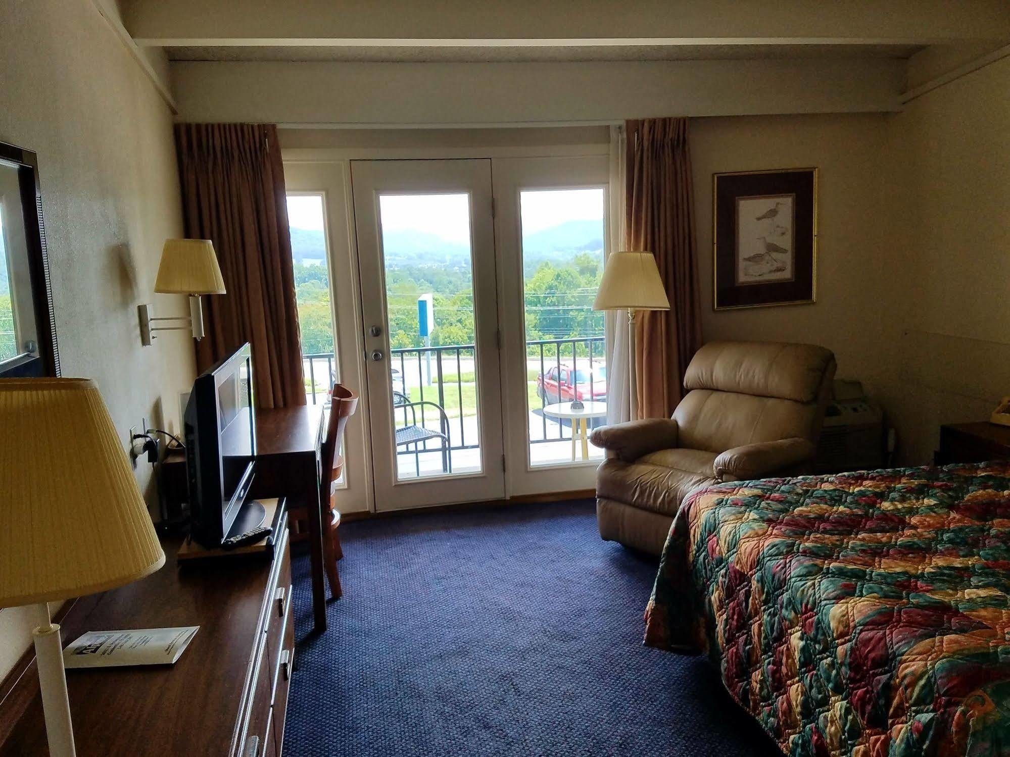 Baymont By Wyndham Cookeville Exterior foto